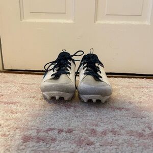 Woman’s Under Armour Lacrosse Cleats